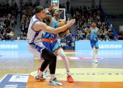 Medipolis SC Jena Fraport Skyliners Frankfurt 06